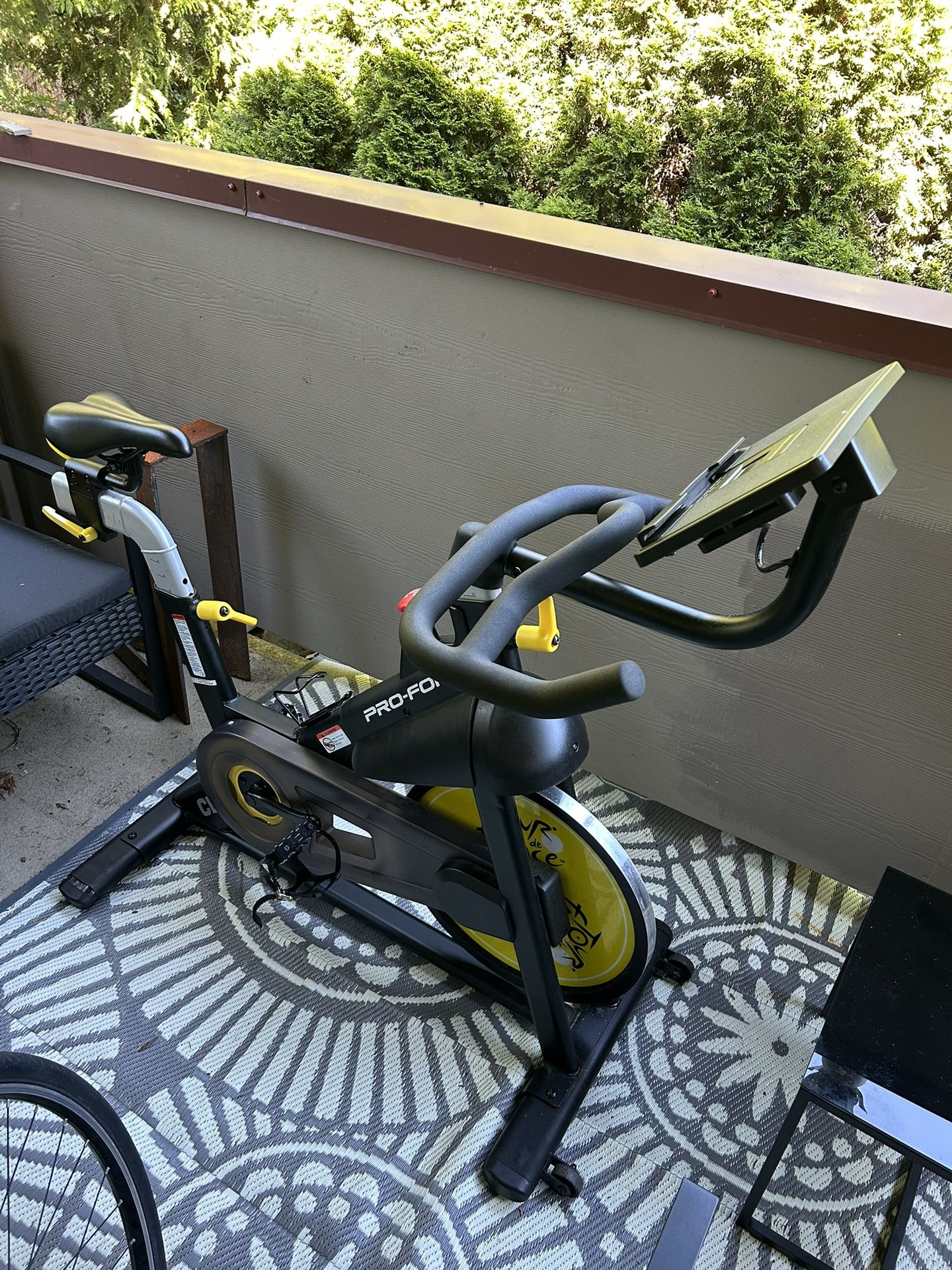 Pro Form Tour De France Resistance Exercise Bike