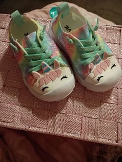 Toddler wide foot easy slip on