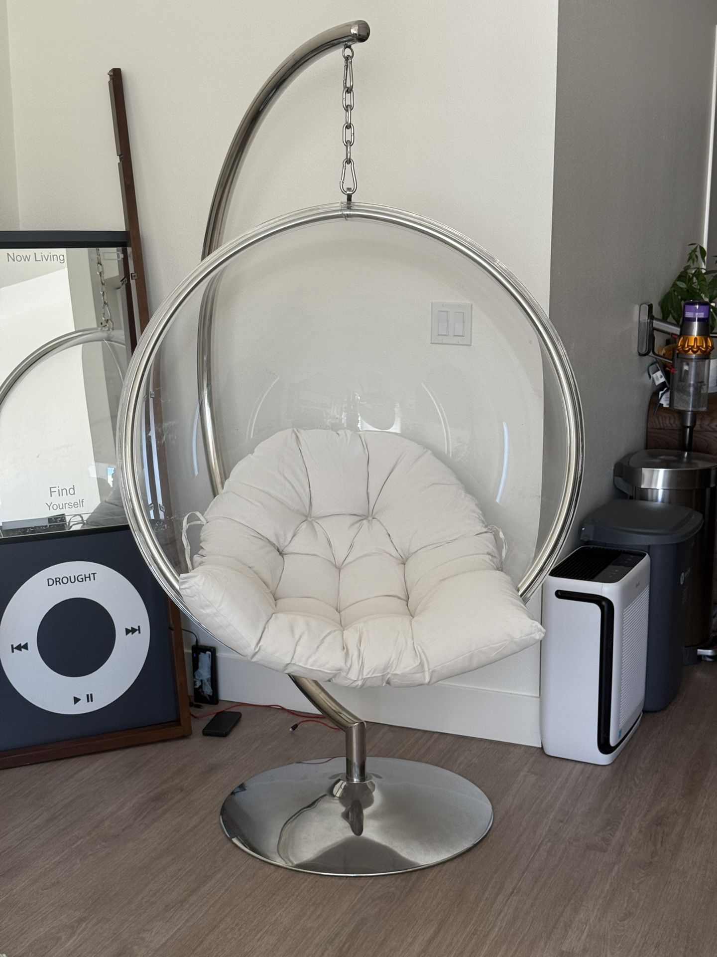 Eero Aarnio Hanging Bubble Chair