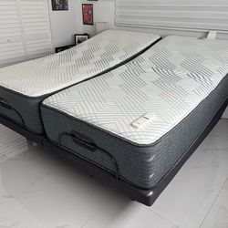 Simmons Split King Adjustable Mattress Set