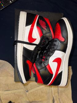 Air Jordan 1 Mid Black Red White Sneakers