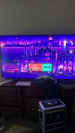 70 inch Roku Smart TV