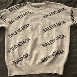 Women’s Gray Sweater Size Small 