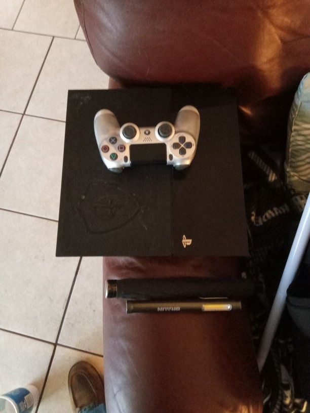 PS4 75 Bucks I Need The Money Works Great Controller And The Box