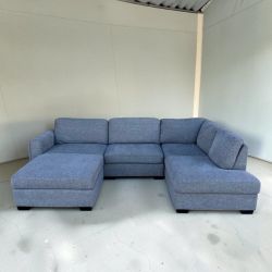 Thomasville Sectional with Ottoman