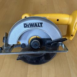 Dewalt 6.5” Cordless Circular Saw