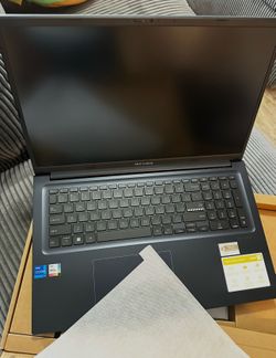 New Asus Vivobook 17.3