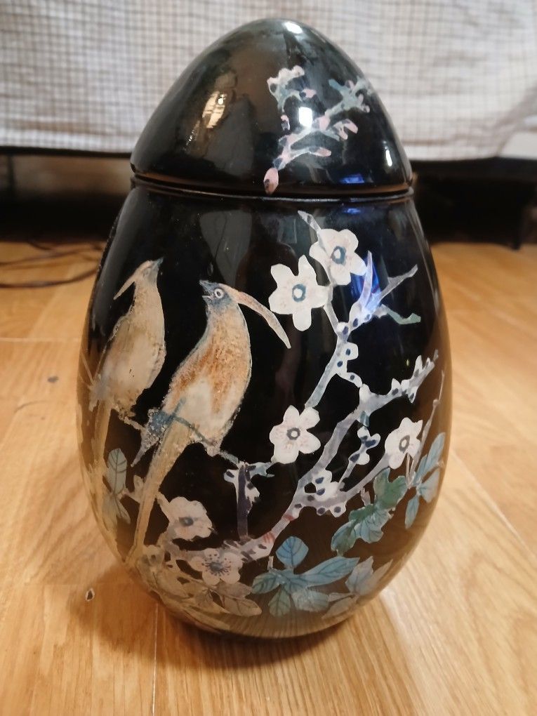 Decoupage Asian Urn Or Vase