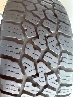 Falken  wildpeak The tire  a size of 285/60R18.