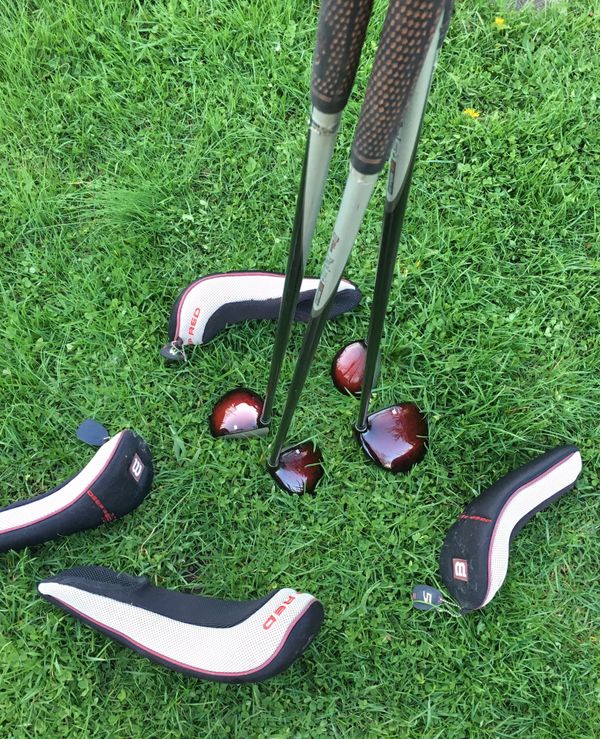 Vintage Wilson Golf Men s Deep Red Golf Clubs Set Of Four For Sale In Vintage wilson golf men s deep red golf clubs set of four for sale in