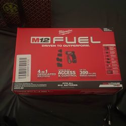 Milwaukee M12 FUEL 12V 4-in-1 Installation 3/8 in. Drill Driver Kit