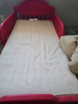 Toddler bed free