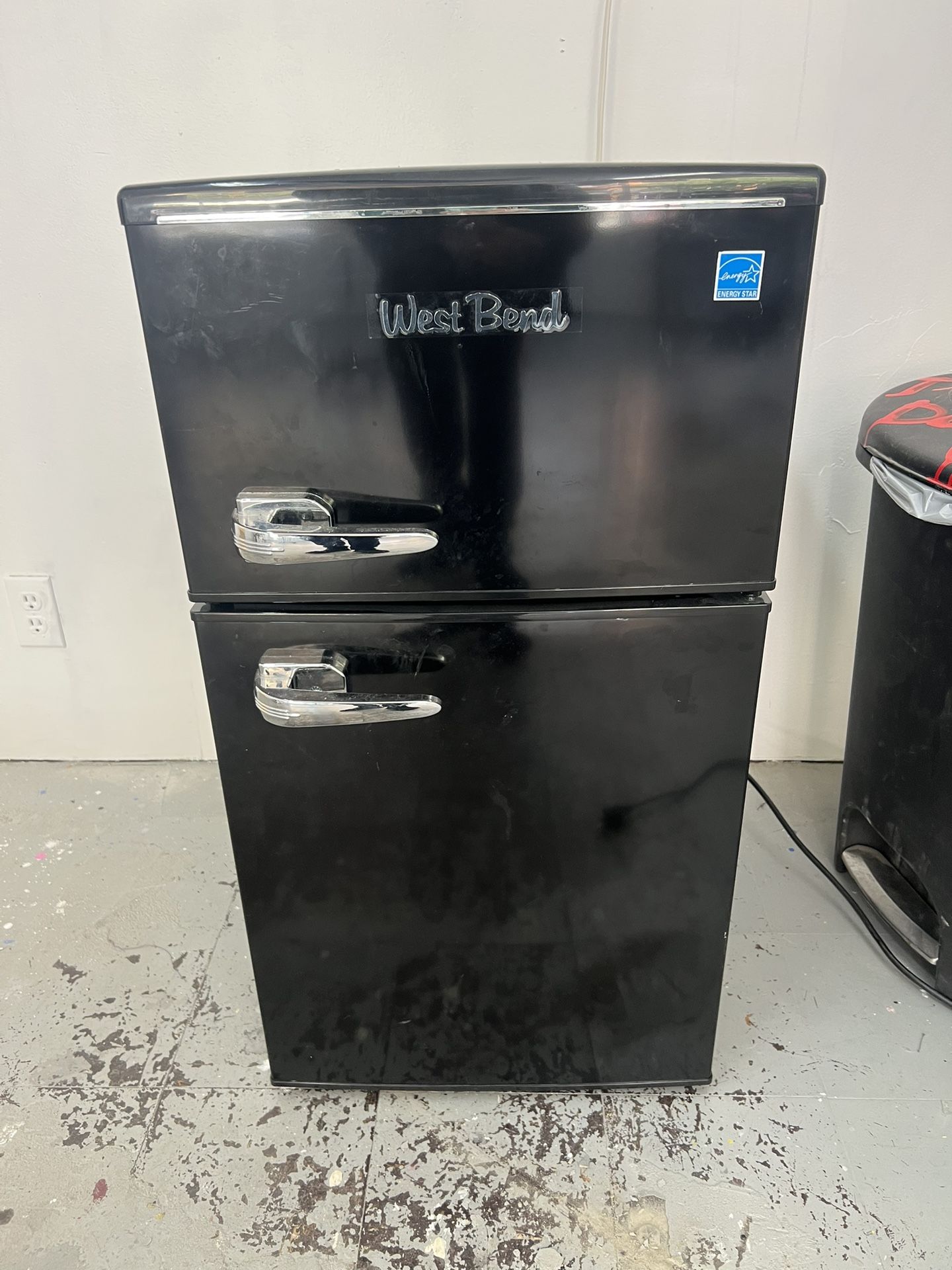 Mini Fridge with Freezer!