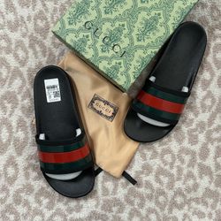 Gucci Men’s Slides $100 **READ DESCRIPTION**