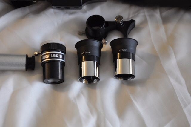 Brookstone Telescope 350mm Lens -2 Eyepieces- Tripod-3x Barlow Lens -carry Bag
