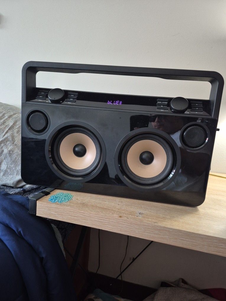 Brand New Zizo Bluetooth Speaker
