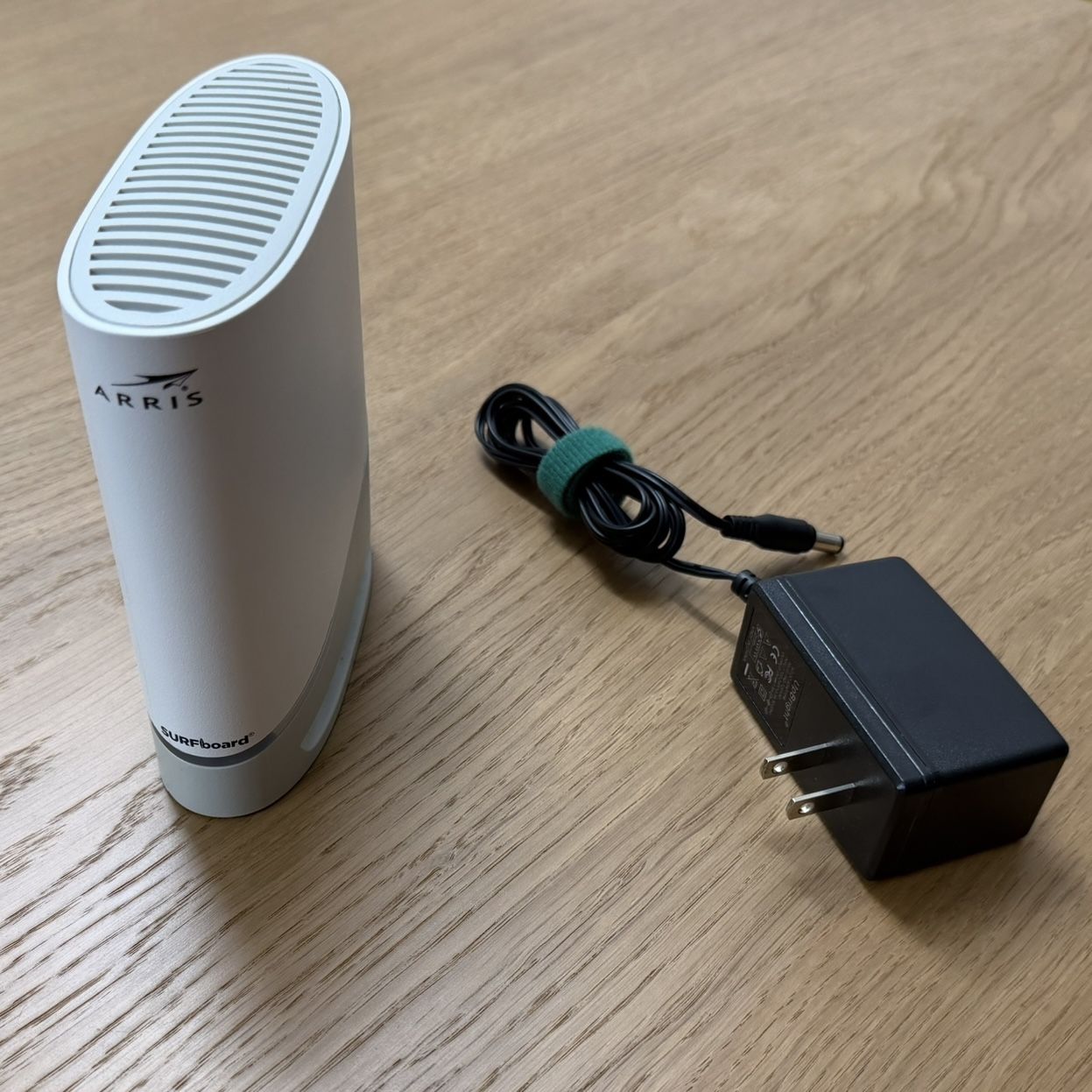 Arris SURFboard S33 DOCSIS 3.1 Cable Modem