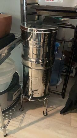 Never used- Big Berkey: 2.25-gallon capacity, 19.25" height, 8.5" diameter (ideal for 1–4 people; most popular)