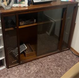 Entertainment center