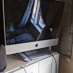 Apple iMac 24-Inch "Core 2 Duo" 3.06 (Early 2008)


