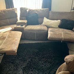 Sectional couch 