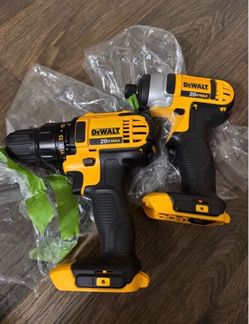 Dewalt 20v Max drill driver/ impact driver TOOL ONLY $135.00 for set New