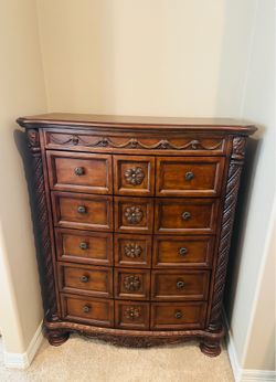 Ashley Furniture Solid Wood 5-Drawer Chest- 20"x 45'''x54"tall " - Excellent Condition
