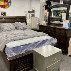 Queen Size Bedframe Set $1,299