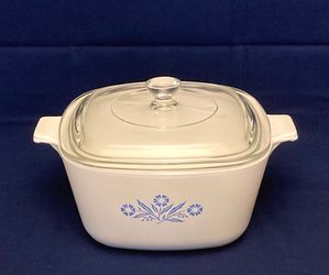 Vintage Corning Ware blue cornflower 1.75 qt casserole dish P-1 3/4-B with lid