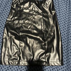 Leather black skirt