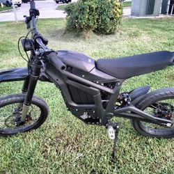 Talaria Sting Supermoto ( Sur-ron/ Surron Alternative)