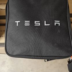 Tesla Mobile Connector