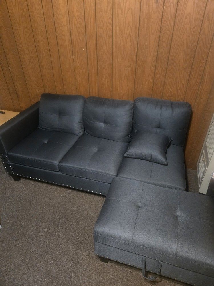 Couch brand new 