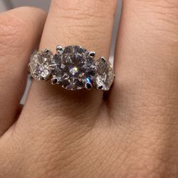 2.7 CTW Round Three Stone Round Moissanite Diamond Engagement Ring 14k 