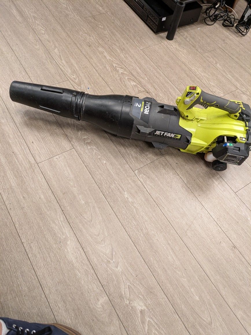 Ryobi Jet fan technology 2 Cycle blower Leaf Blower