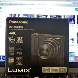 Panasonic LUMIX DC-ZS200D