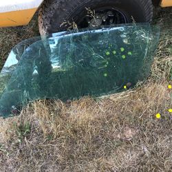 1978  Camaro driver side door window