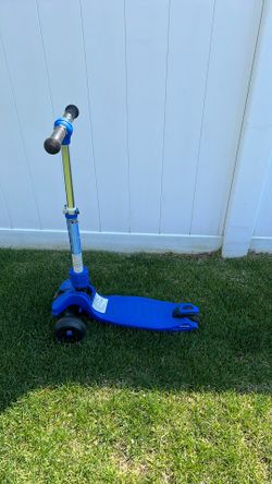Jetson  three wheel light up scooter