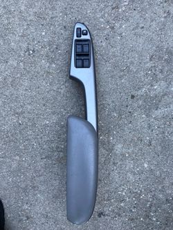 Toyota sienna 04-10 driver side master window control