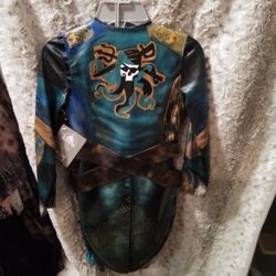 Disneys Descendants Costumes 