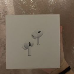 Airpods Pro (2 Generation) with MagSafe Case (USB-C)