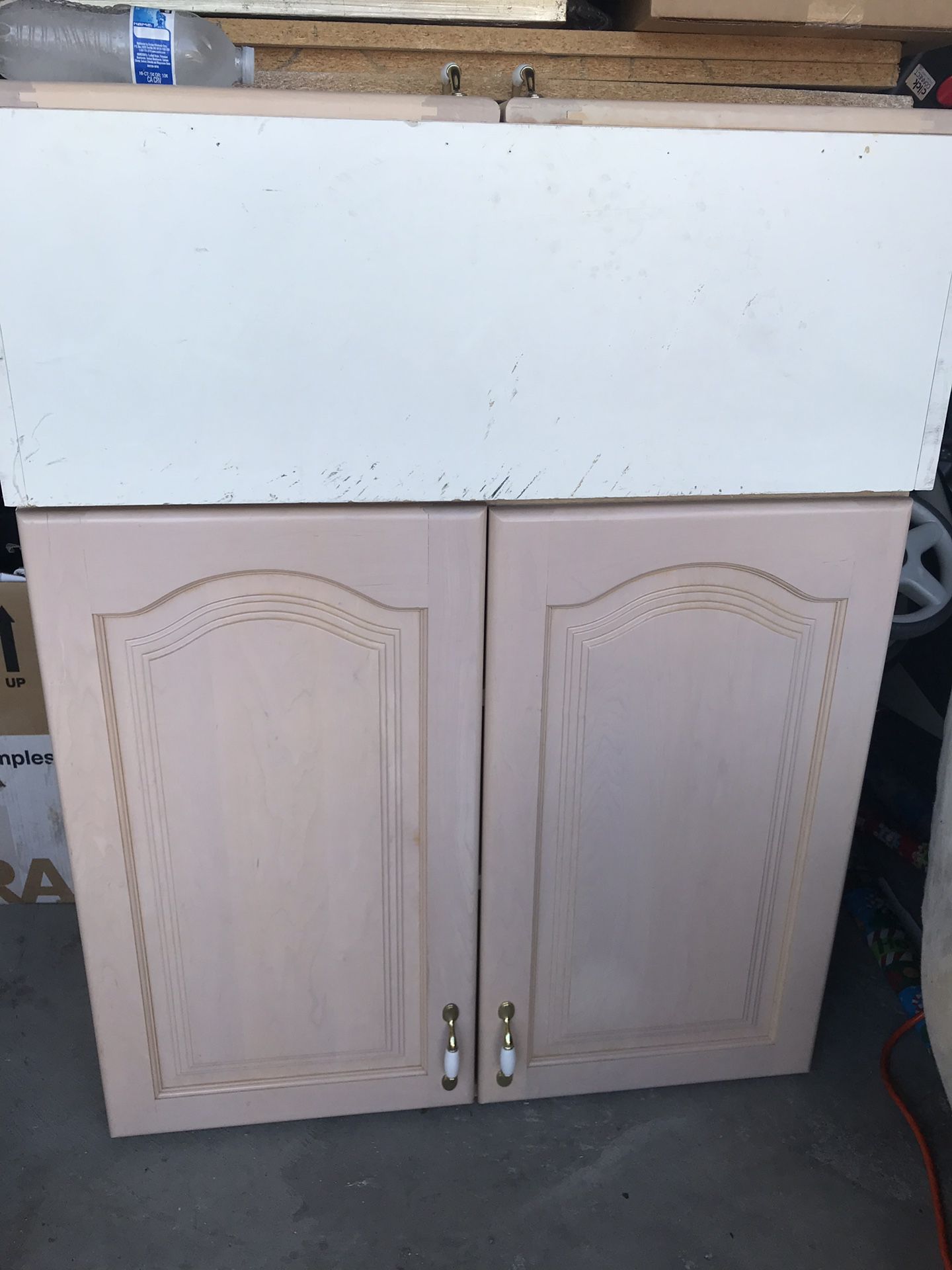 2 Cabinets