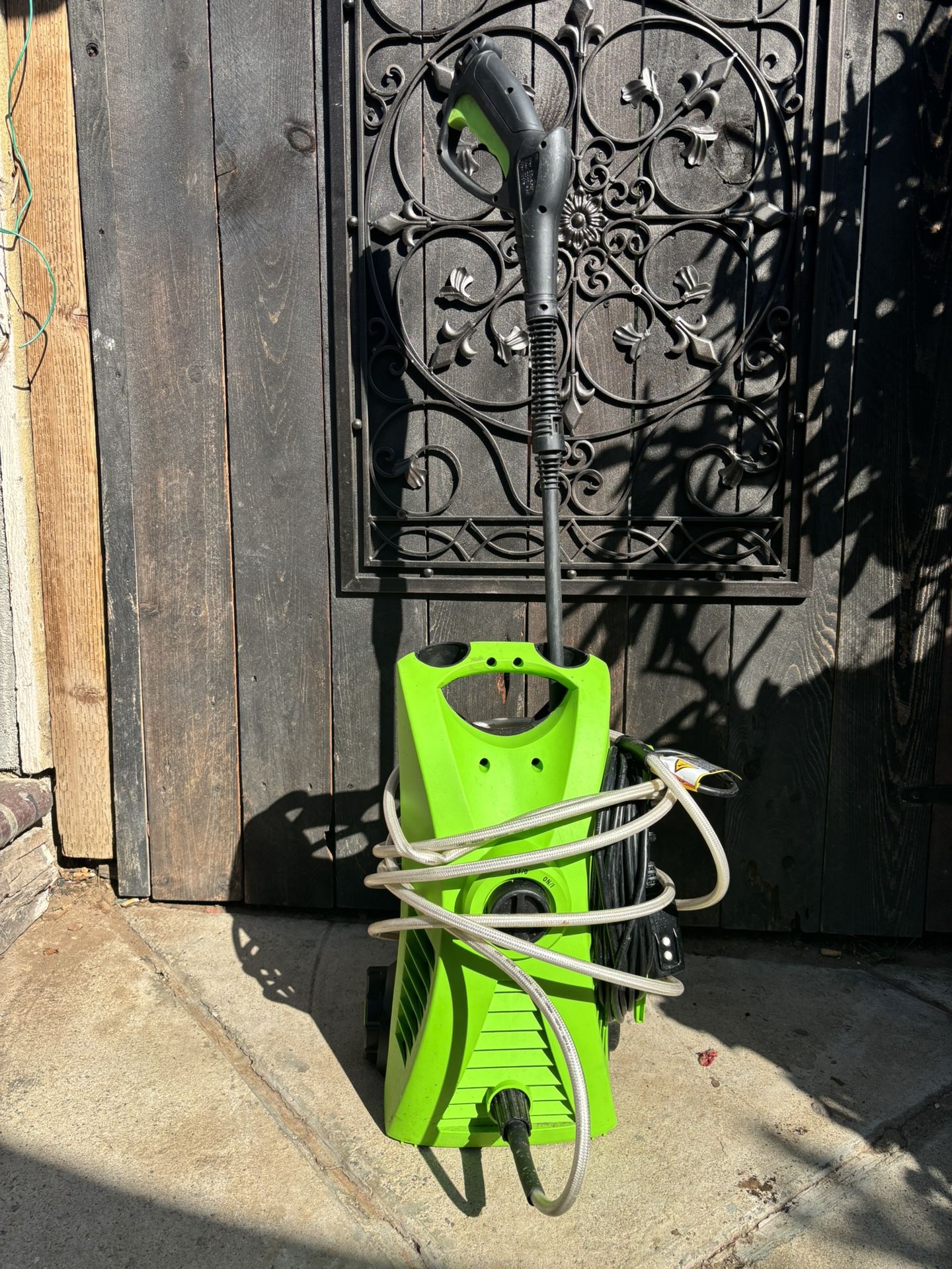 Pressure Washer