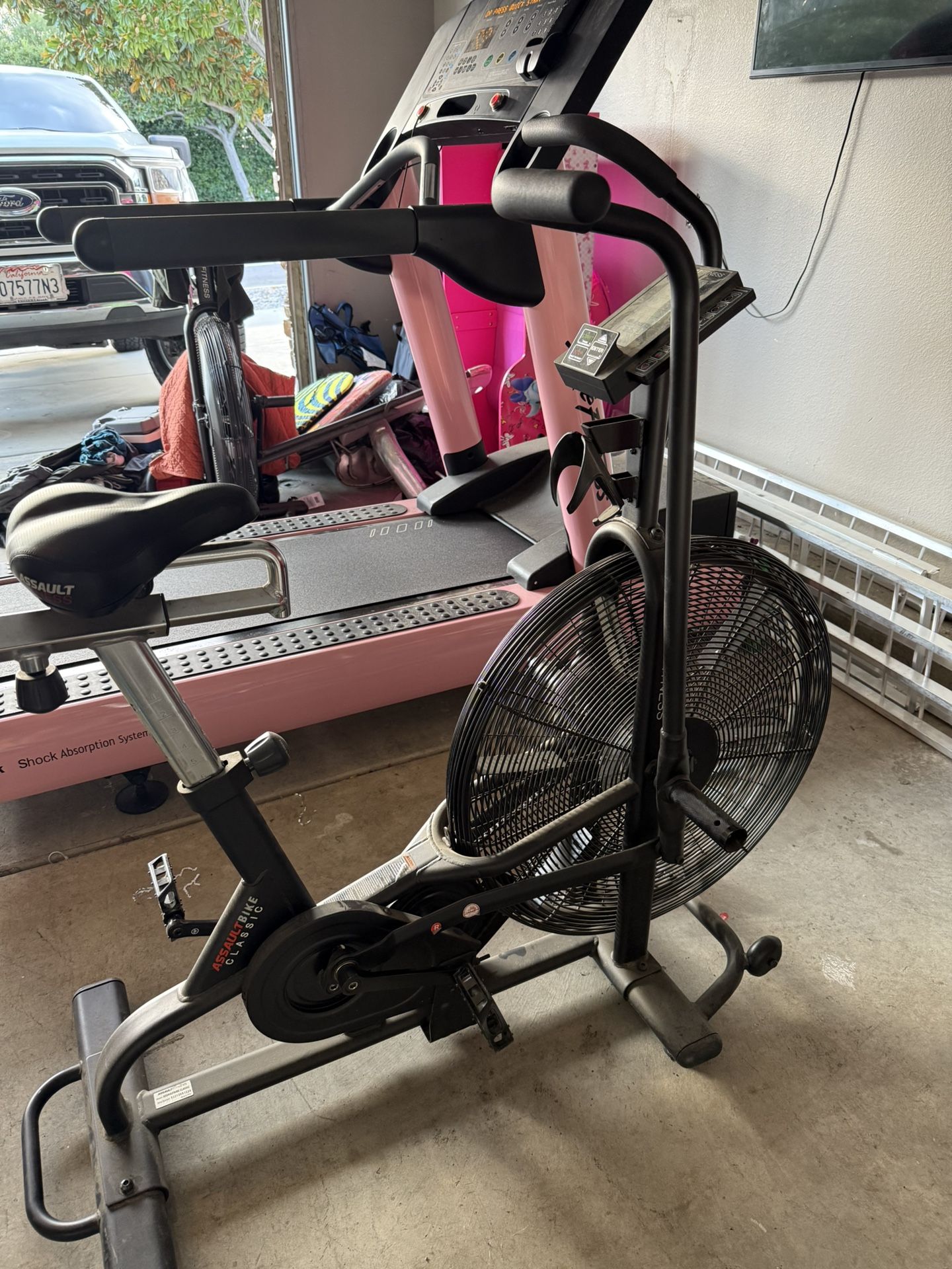 Assault bike fitness $350