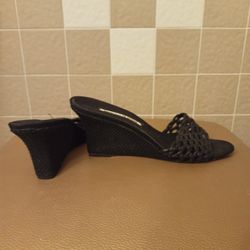 Manolo Blahnik Black Slip Ins , 9 1/2.( $10)