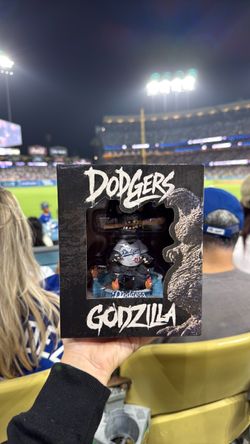 Godzilla minus zero dodger bobble head