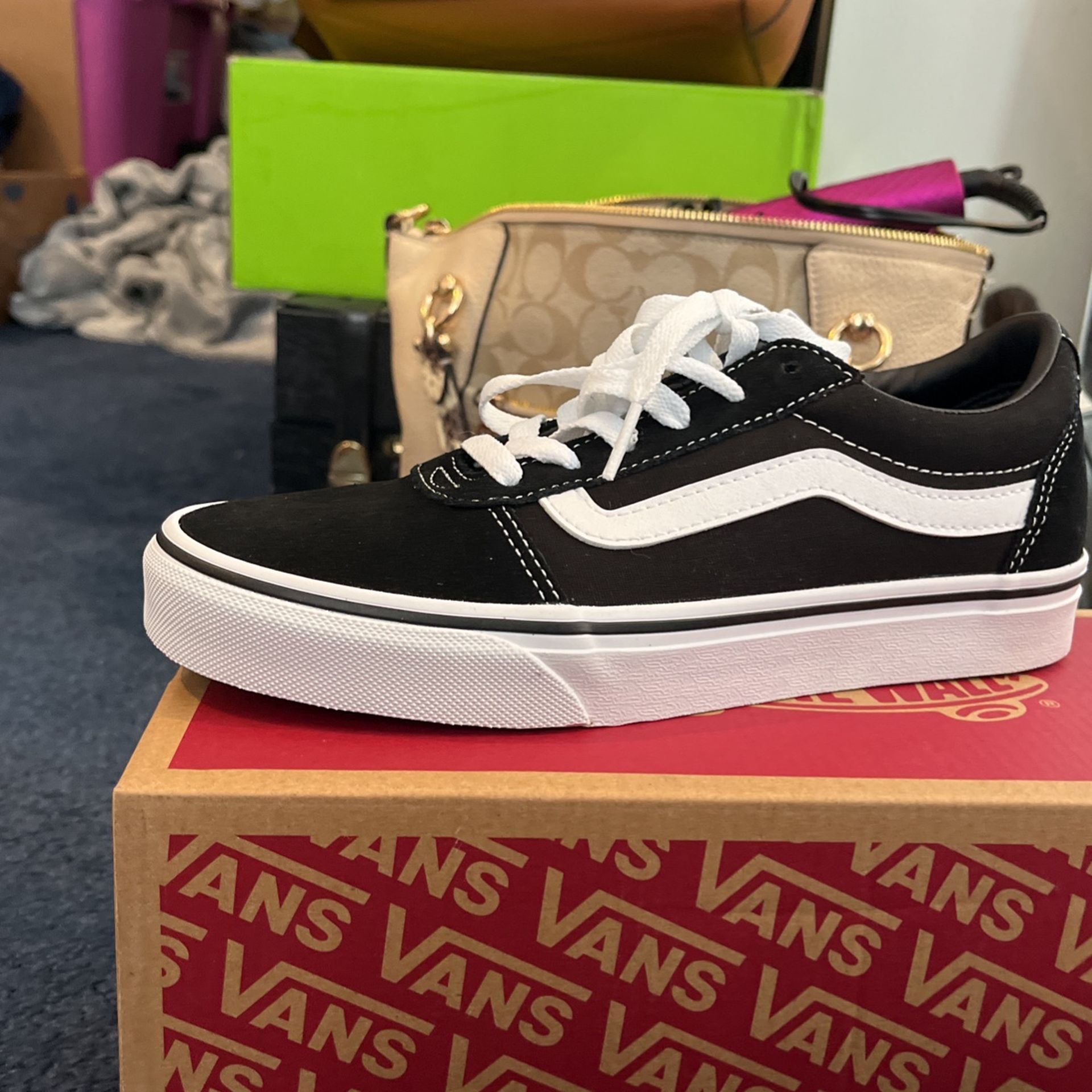 Vans 