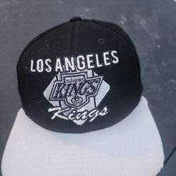 VINTAGE Los Angeles Kings Hat Cap Snap Back Black Starter NHL Wool 90s