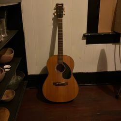 Yamaha FG-75