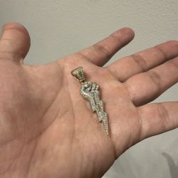 10k gold Diamond 💎 pendant in perfect condition 